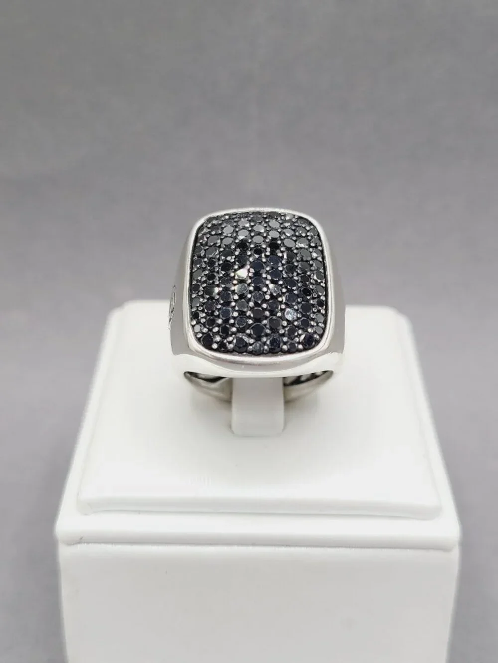 David Yurman Rectangular Pave Signet Ring w/ Pavé Black Diamonds - 25mm - Size 9